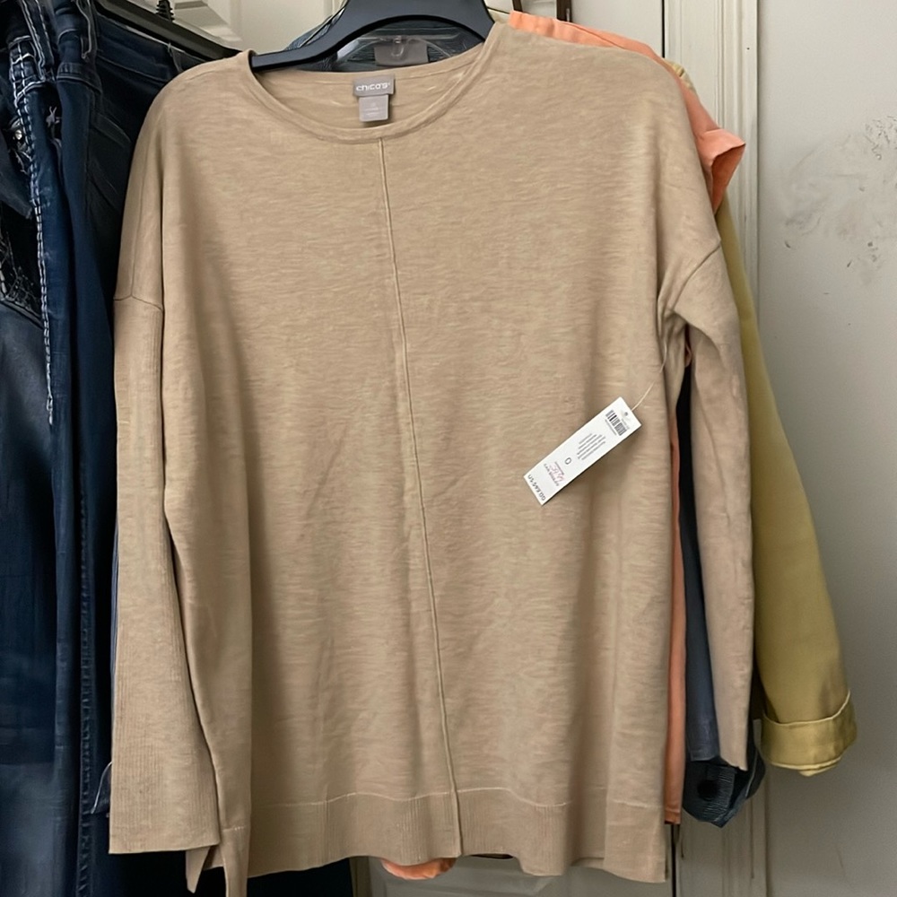 Chicos wheat colored knit top NWT sz 0